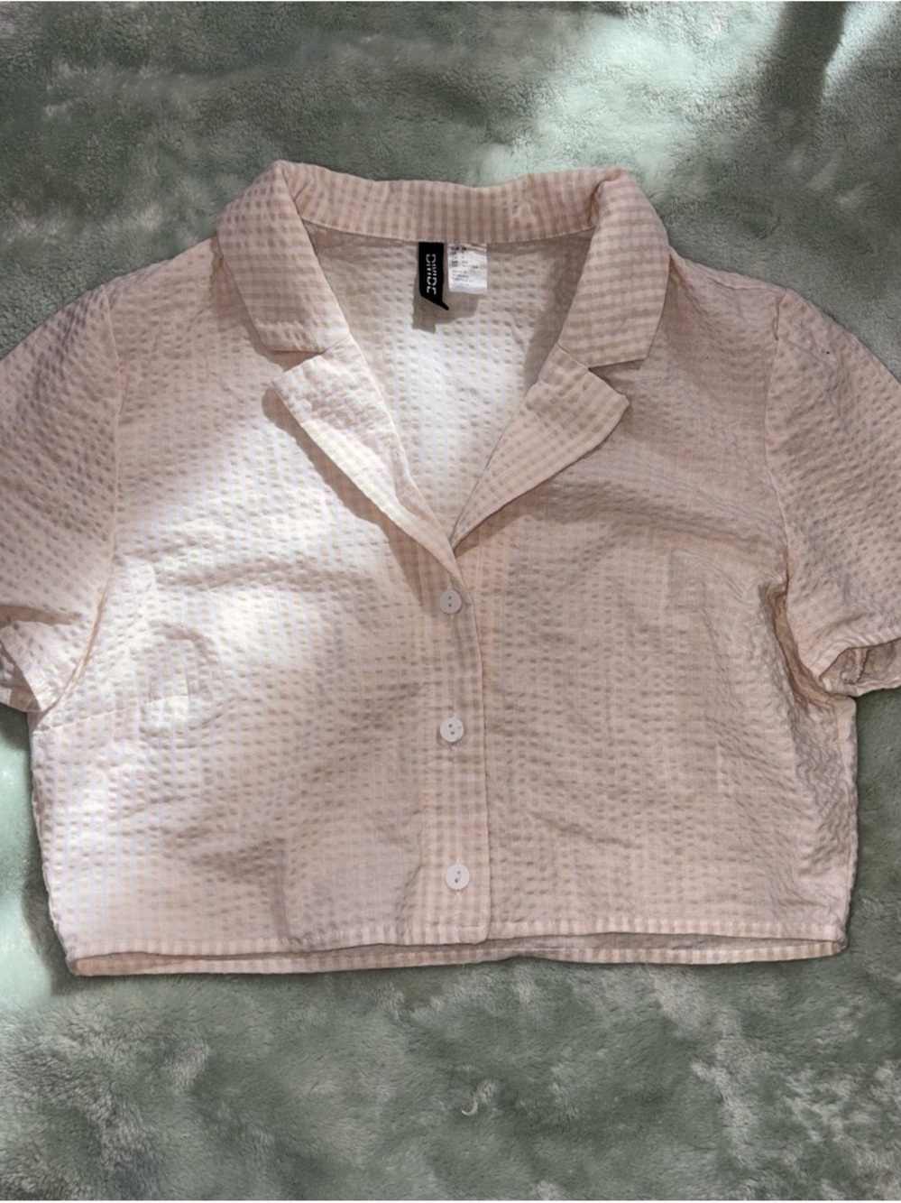 H&M Light Pink Seersucker Button-Down Crop Top